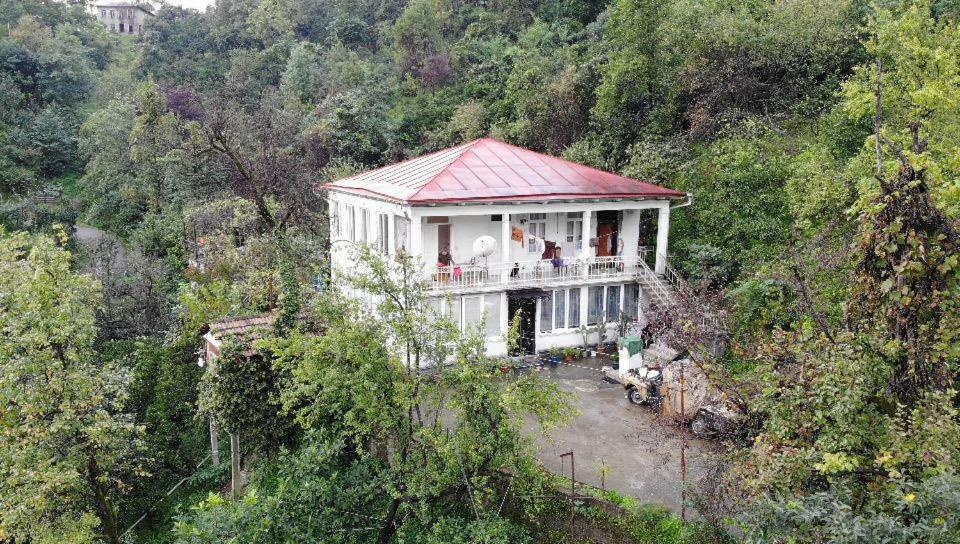 Guest House And Cellar Winery In Ortabatumi Batumi Georgia ภายนอก รูปภาพ